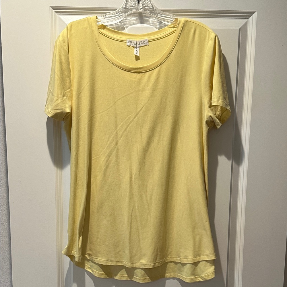 Planet Gold Soft Yellow Short Sleeve Tee NWOT